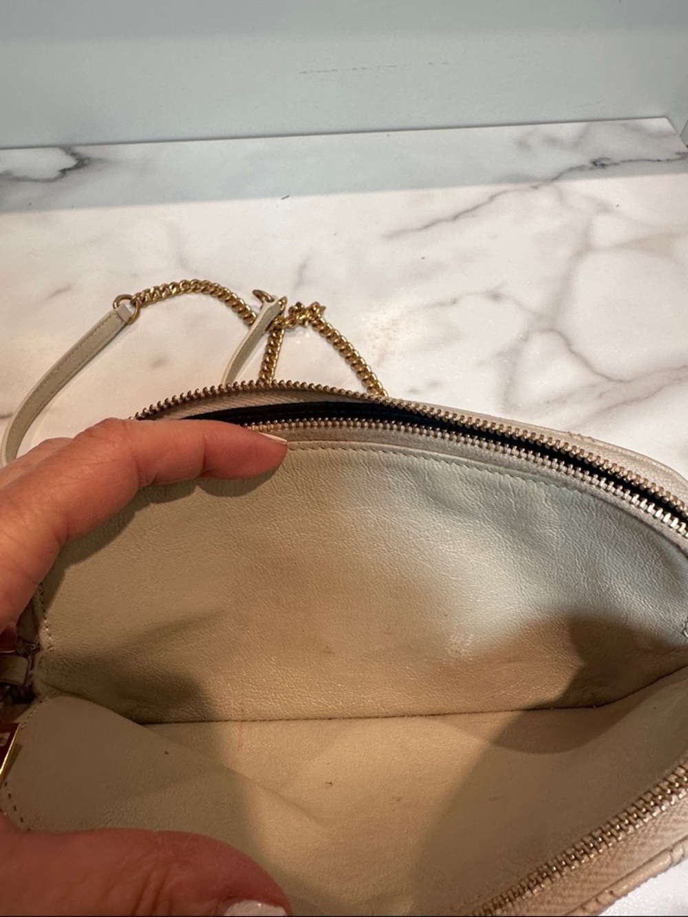 Saint Laurent Cream Quilted Leather Camera Bag with Gold Hardware - Picture 4 of 13
